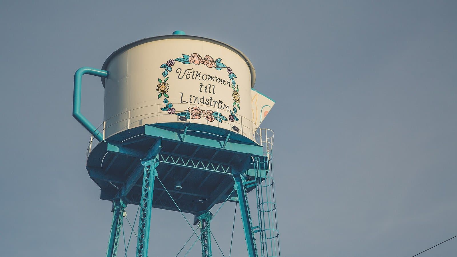 Välkommen till Lindström Swedish Coffee Pot Water Tower. File photograph.